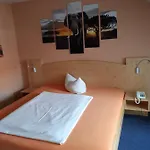 Zum Schwarzen Baer 3*