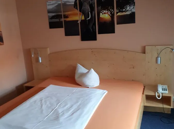 Zum Schwarzen Baer 3*