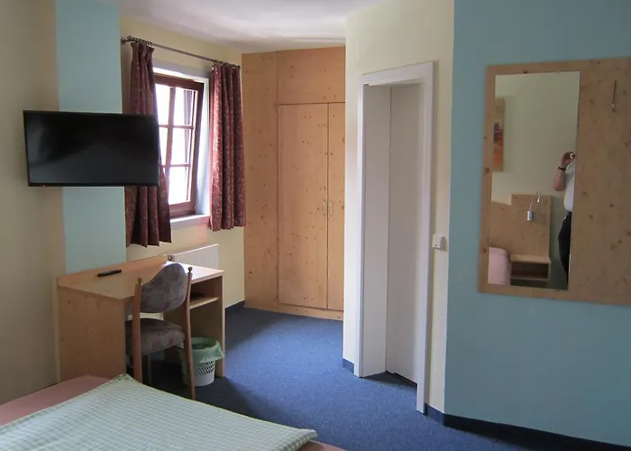 Zum Schwarzen Baer 3*